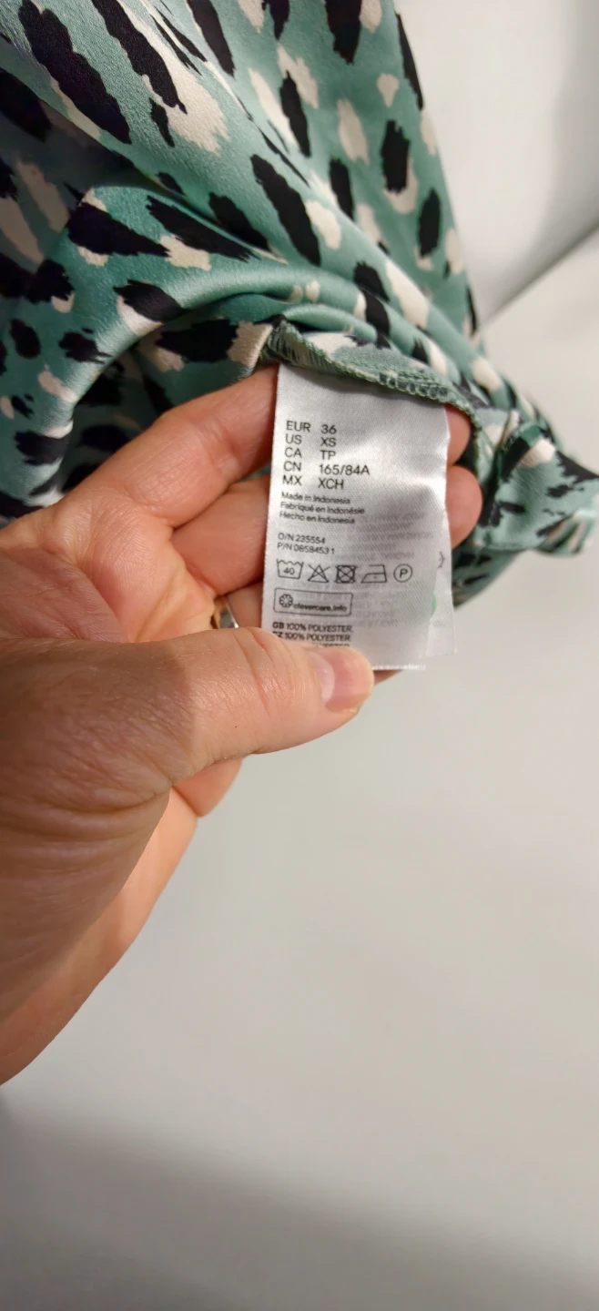 H&M Women's Green Leopard Print Midi Dress - photo 4