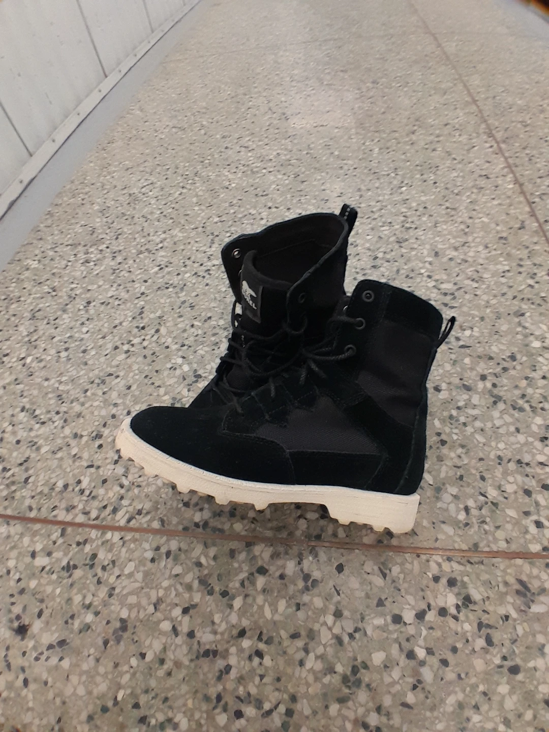 Sorel Black Winter Boots Women's Size 7.5 - photo 5