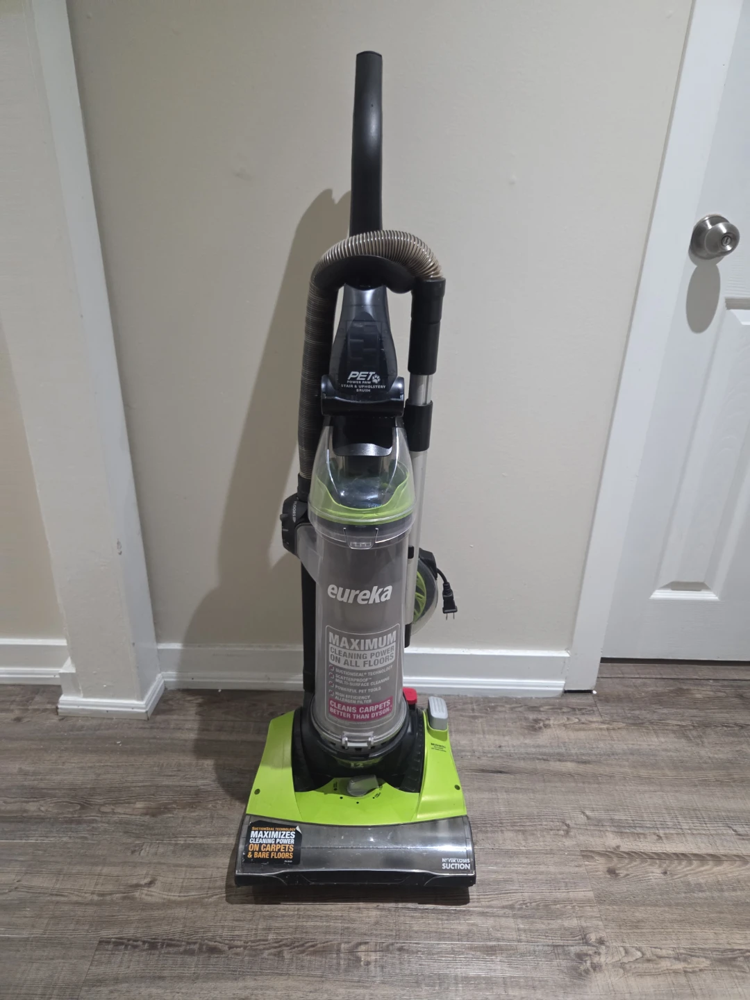 Eureka Pet Power Paw Stair & Upholstery Brush Vacuum Cleaner