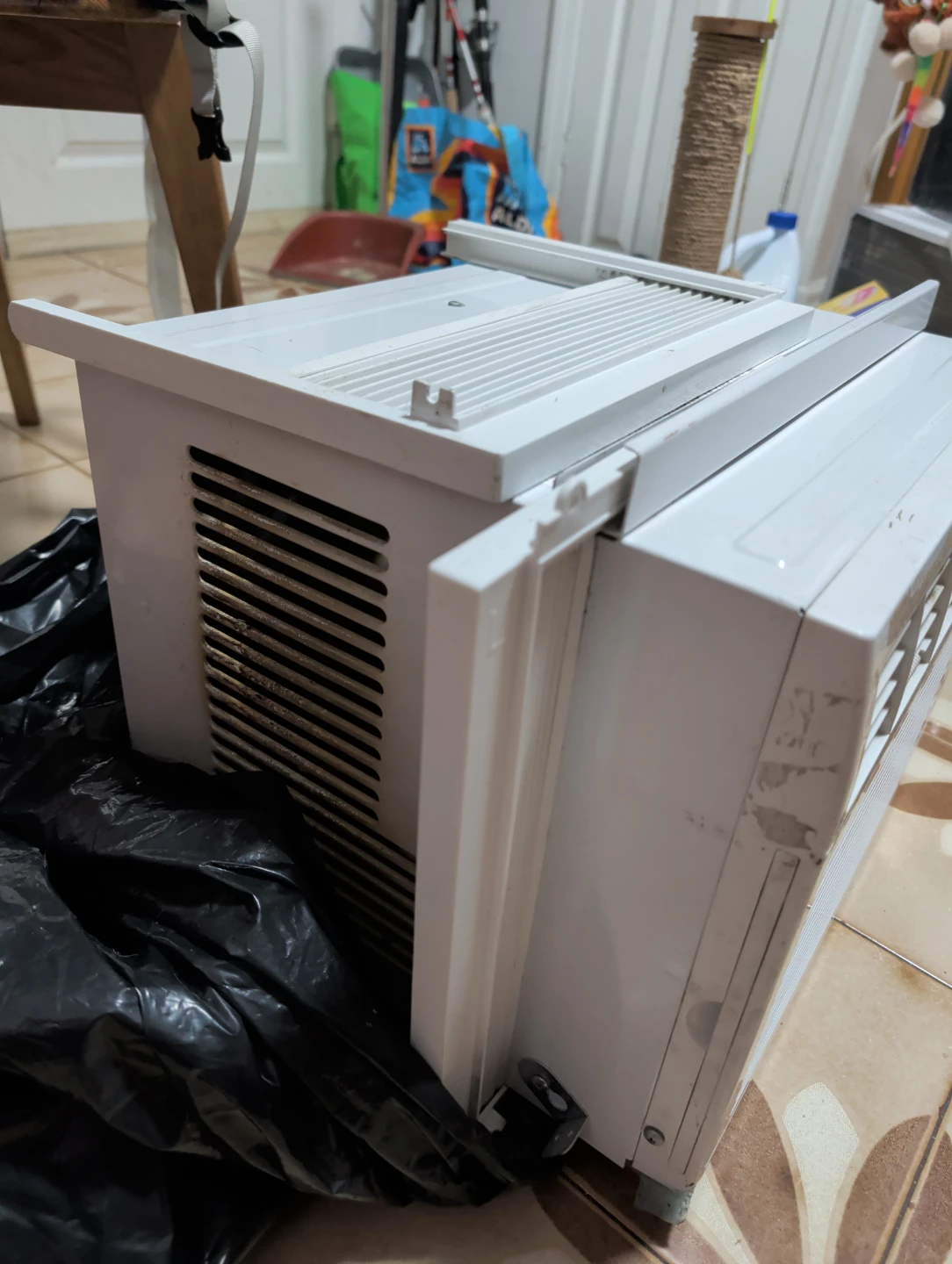 GE Window Air Conditioner - photo 3