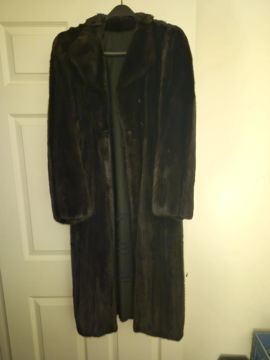 Ladies full length mink coat - photo 2