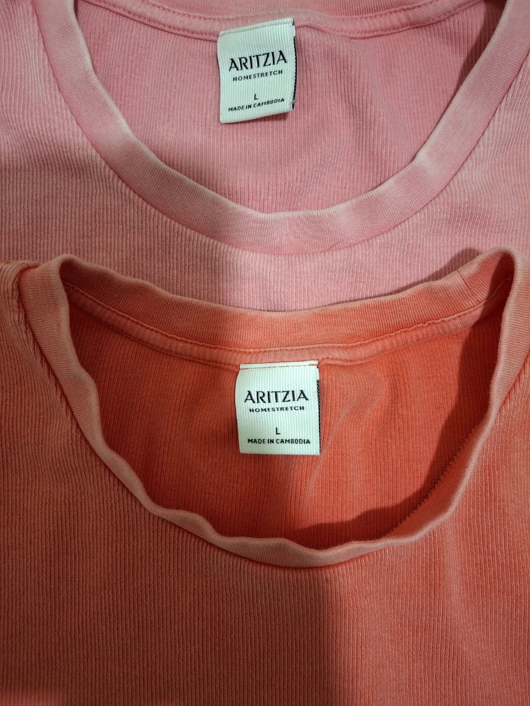 Aritzia pink shirt🩷