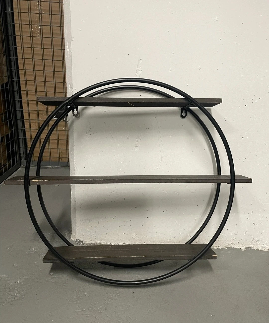 Round Wall Shelf with 3 Tiers