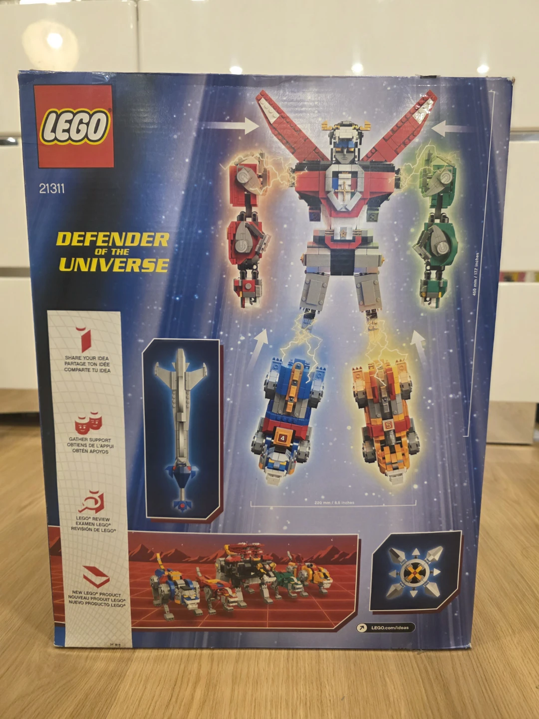 LEGO Ideas Defender of the Universe Voltron Set 21311 - photo 2