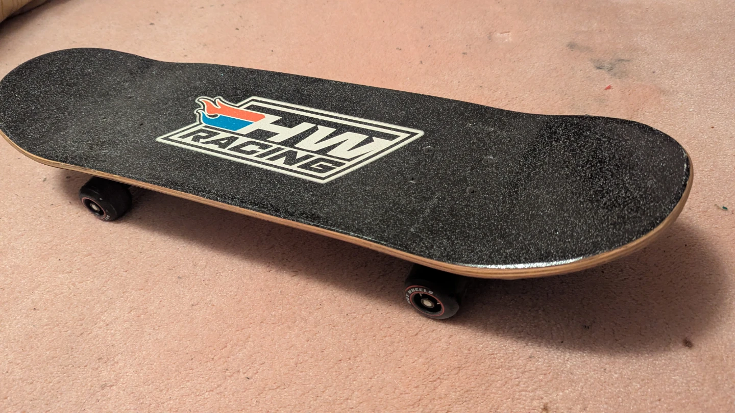 Hot Wheels Skateboard
