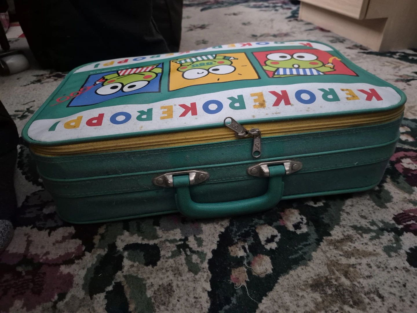 Vintage Keroppi Luggage - photo 2