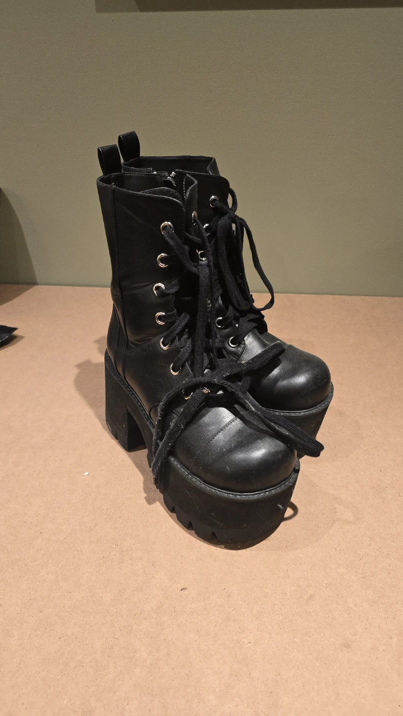 Black Platform Lace-Up Boots - Size 8M