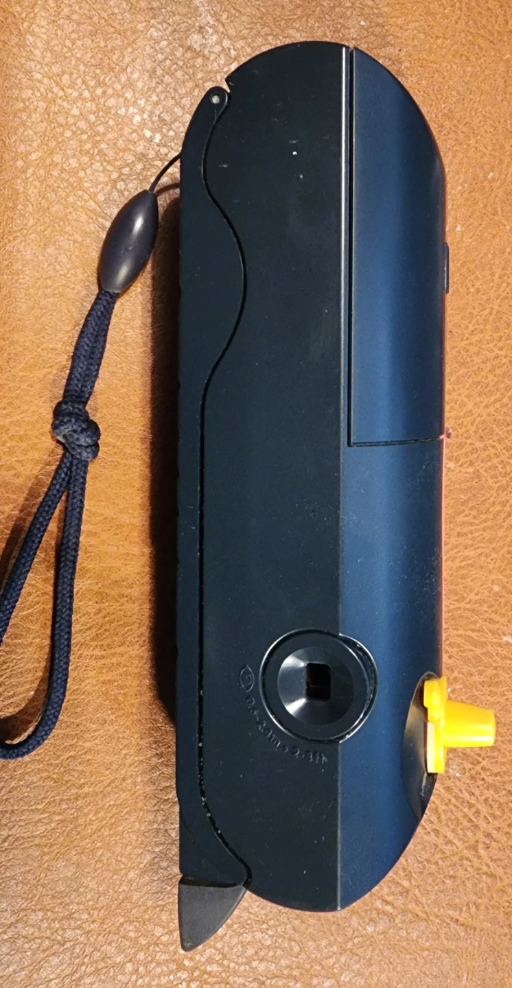 Polaroid i-Zone Instant Pocket Camera - photo 4