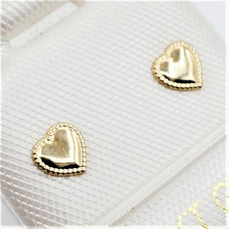 Brand New 14K Yellow Gold Heart Earrings For Sale