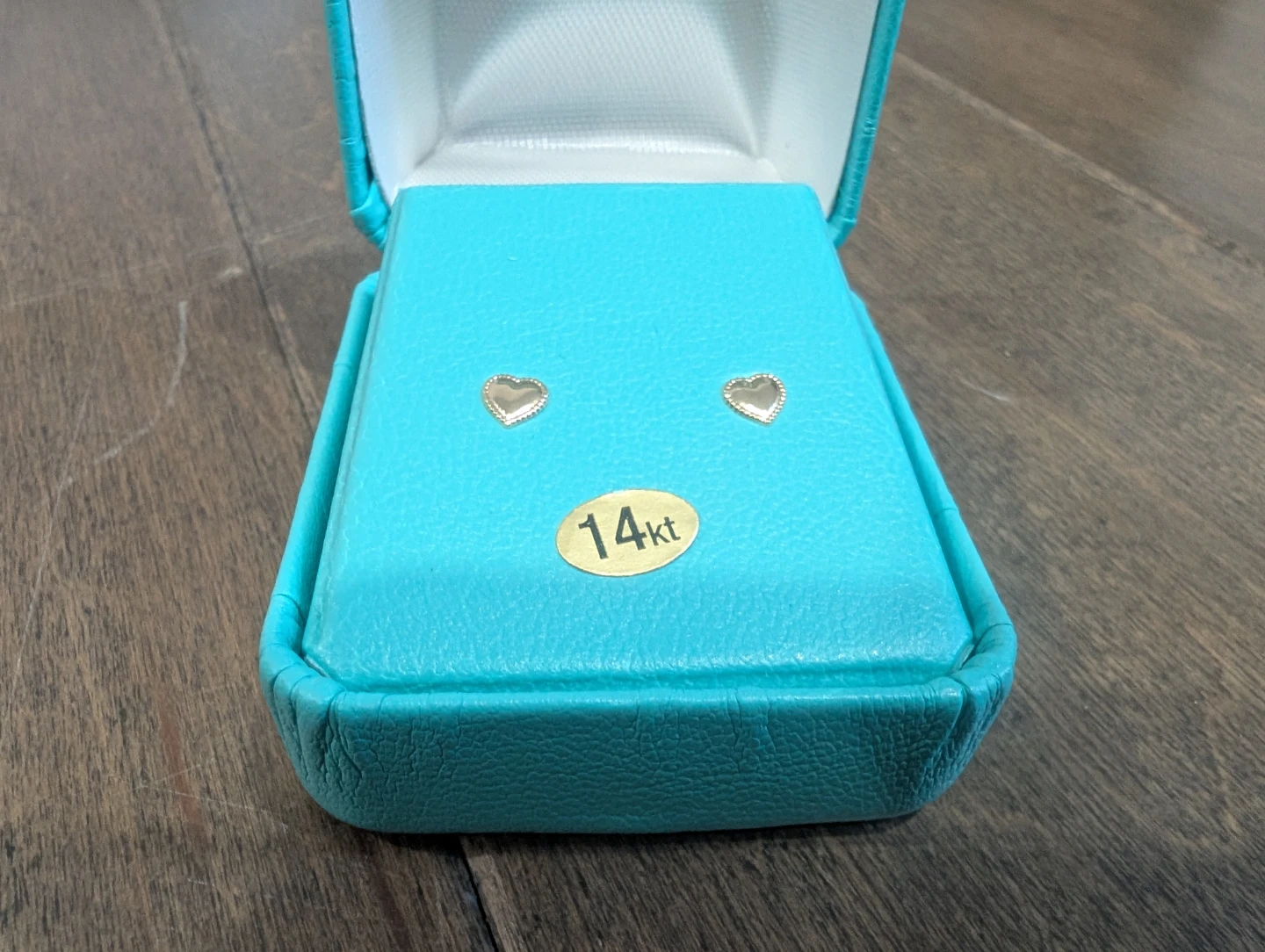 Brand New 14K Yellow Gold Heart Earrings For Sale - photo 5