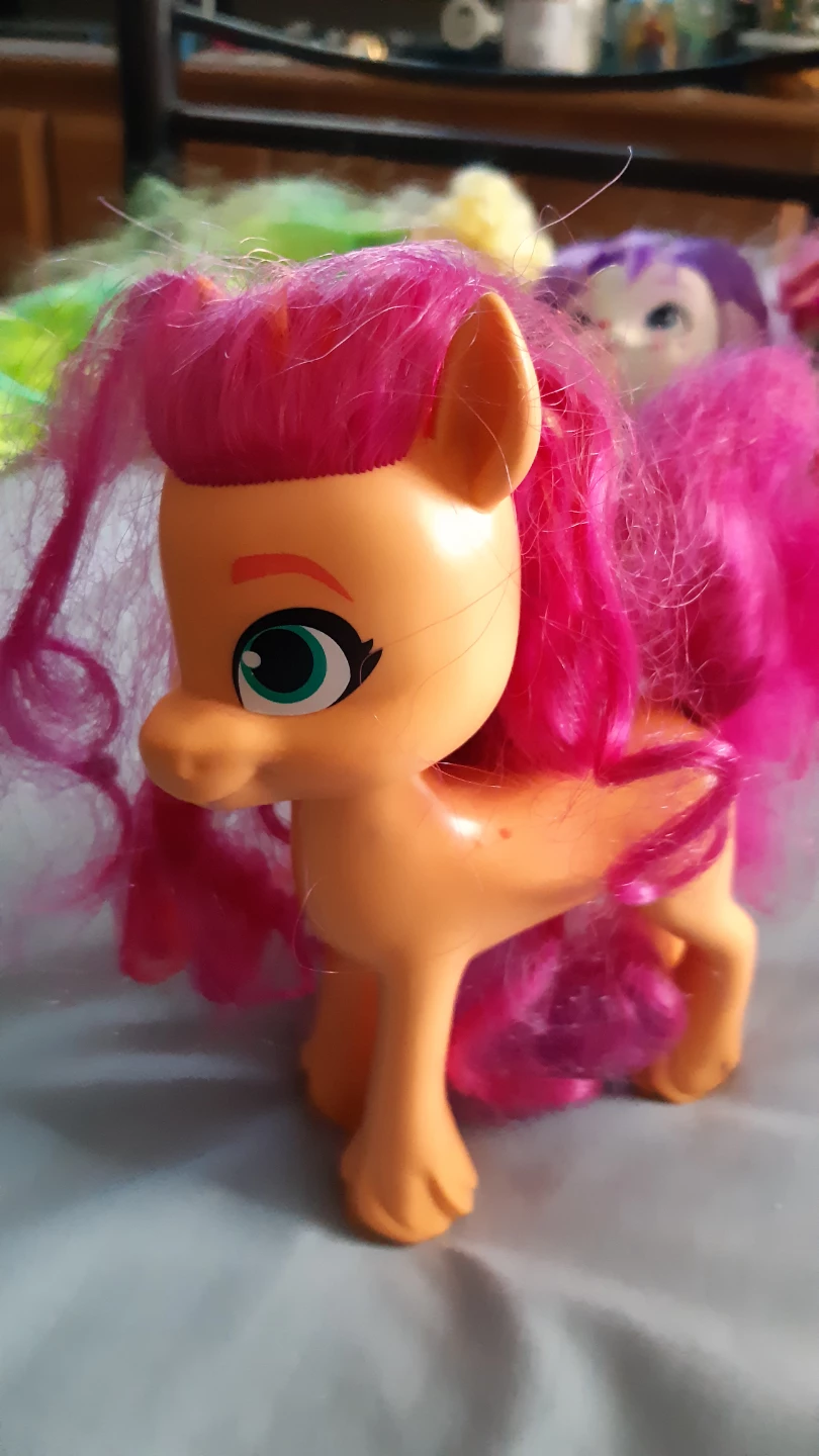 My Little Pony Sunny Starscout & Friends Dolls - photo 4