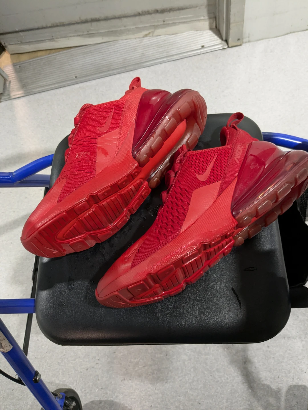 🥕Nike Air Max 270 Red Sneakers- Youth Size 6Y or Womens 7 - photo 3