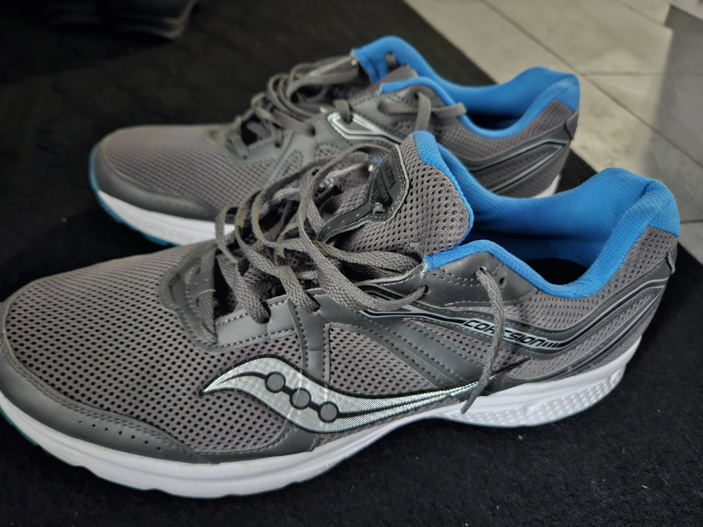 Mens Running shoes