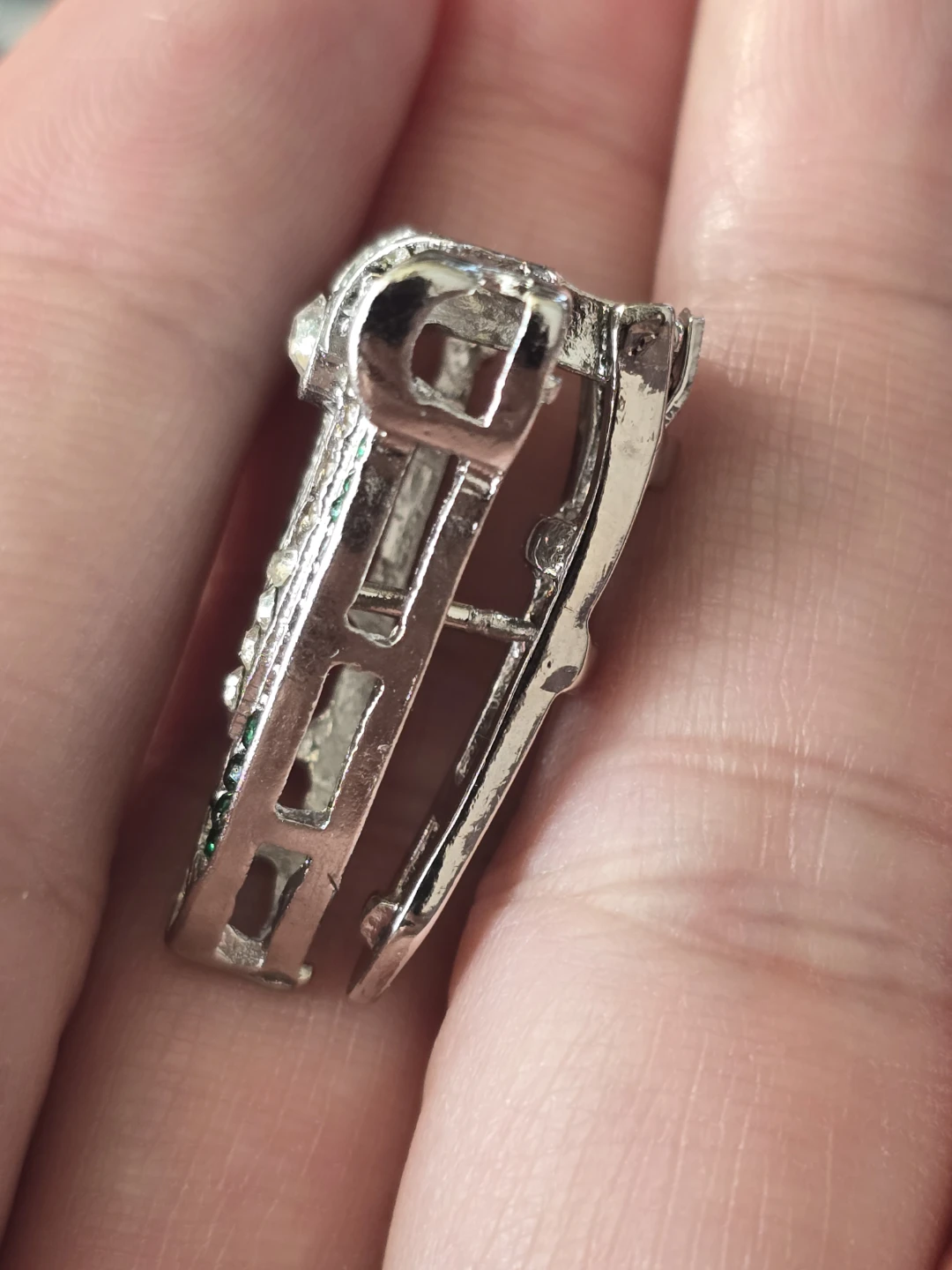 Sparkly Art Deco Style Pendant Necklace - photo 4