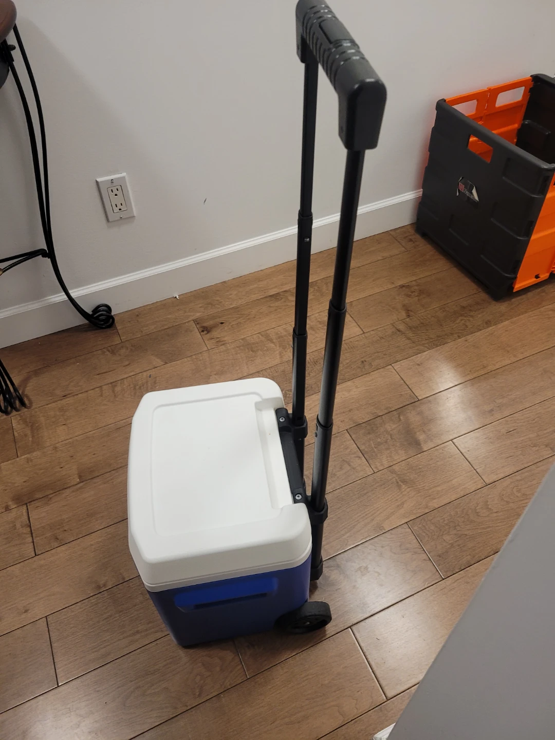 Igloo Laguna 16 Roller Wheeled Cooler Majestic Blue - photo 3