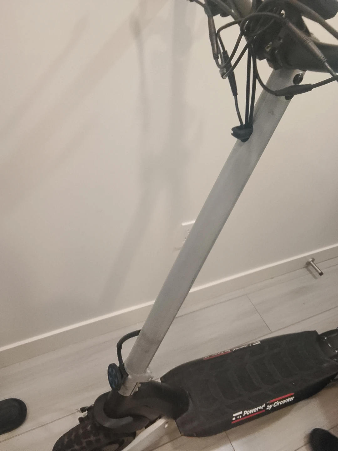 Electric Scooter - photo 2
