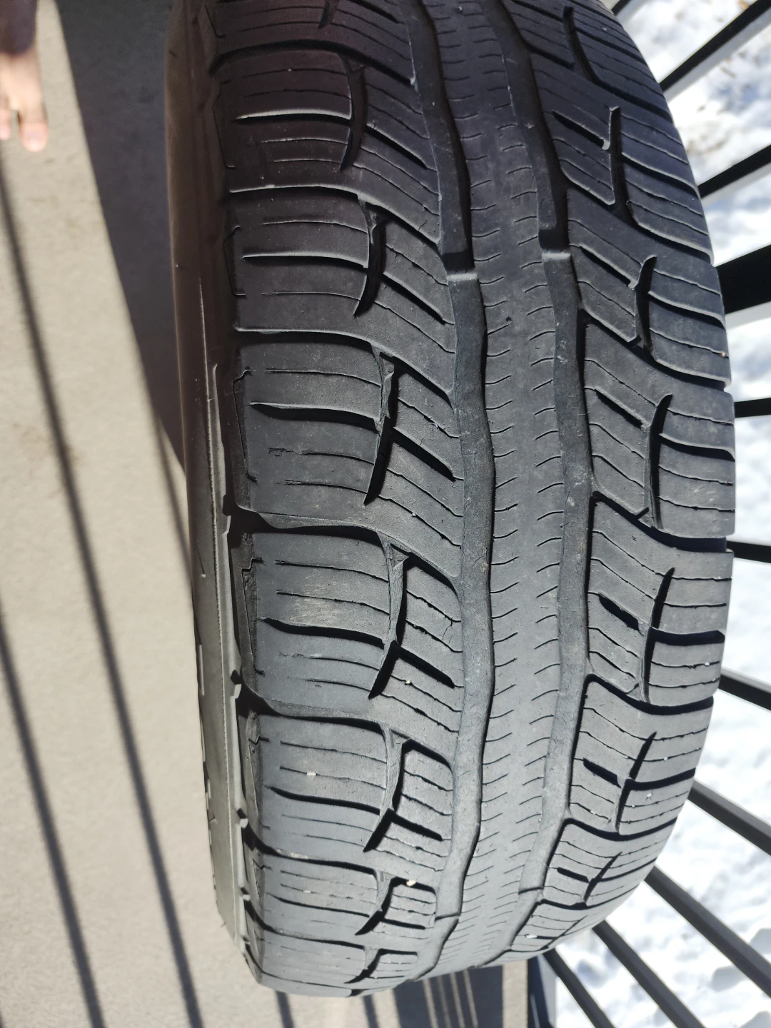 Goodyear Wrangler All-Season Tire 235/65R18 - photo 3