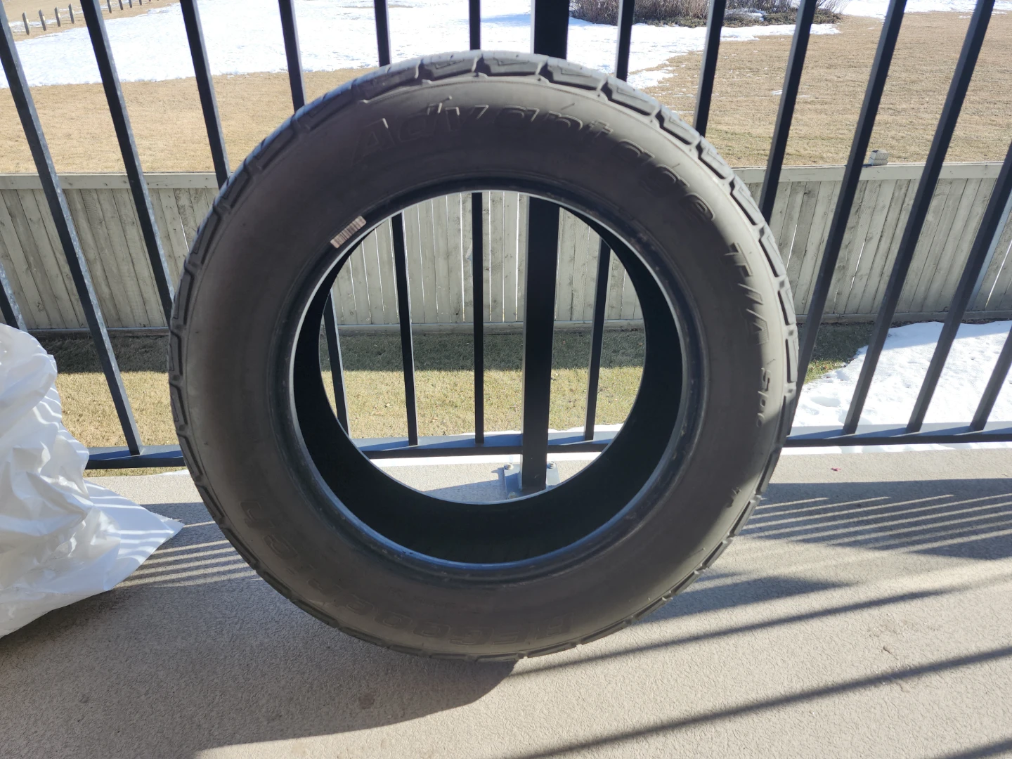 Goodyear Wrangler All-Season Tire 235/65R18 - photo 4