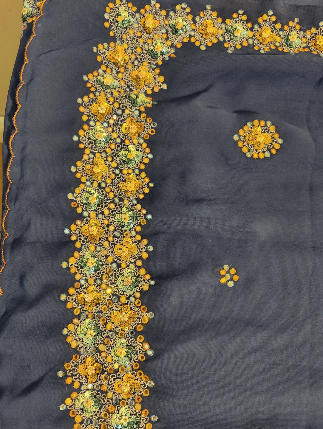 Classic Royal Blue saree with gold border - photo 2