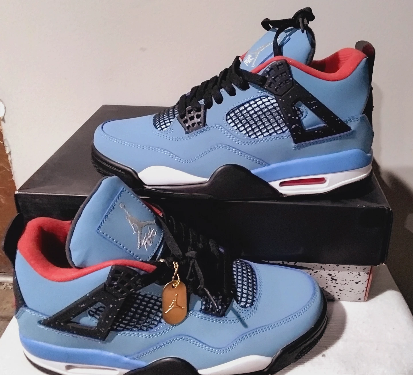 Air Jordan 4 Retro Travis Scott Cactus Jack - photo 2
