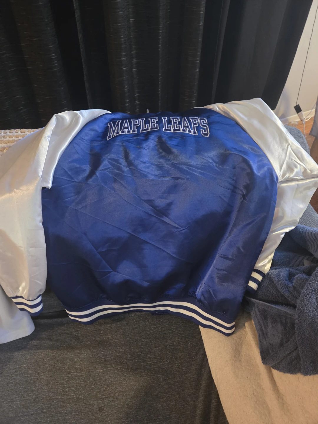 Toronto Maple Leafs Nylander 29 Jersey & Bomber Jacket - photo 4