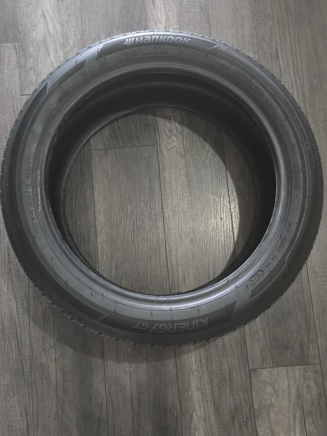 Hankook Kinergy GT Tire 225/45R18