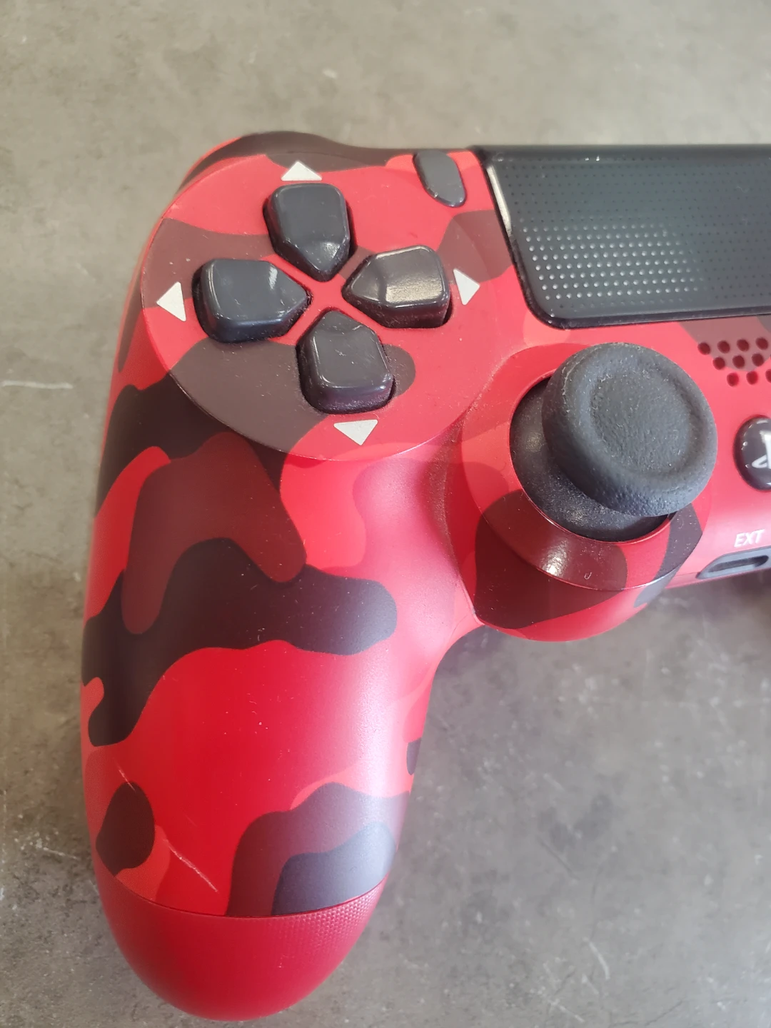 Sony PlayStation 4 DualShock 4 Controller - Red Camo - photo 2