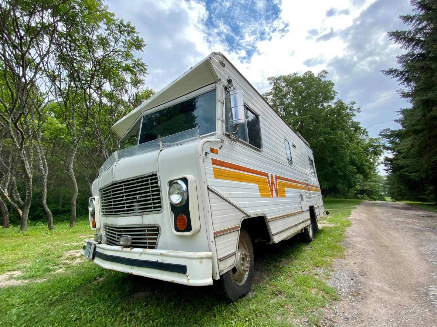 1976 Winnebago brave 16500$