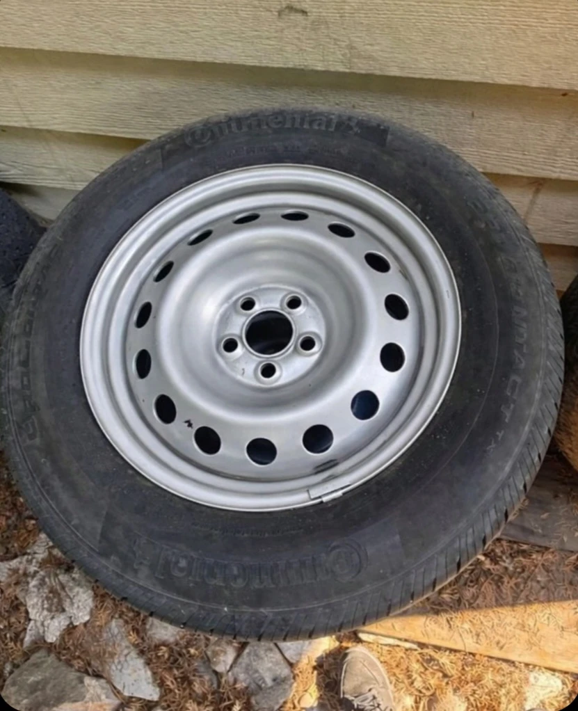 Set of 4 Continental 225/65R17 Tires w/ Rims