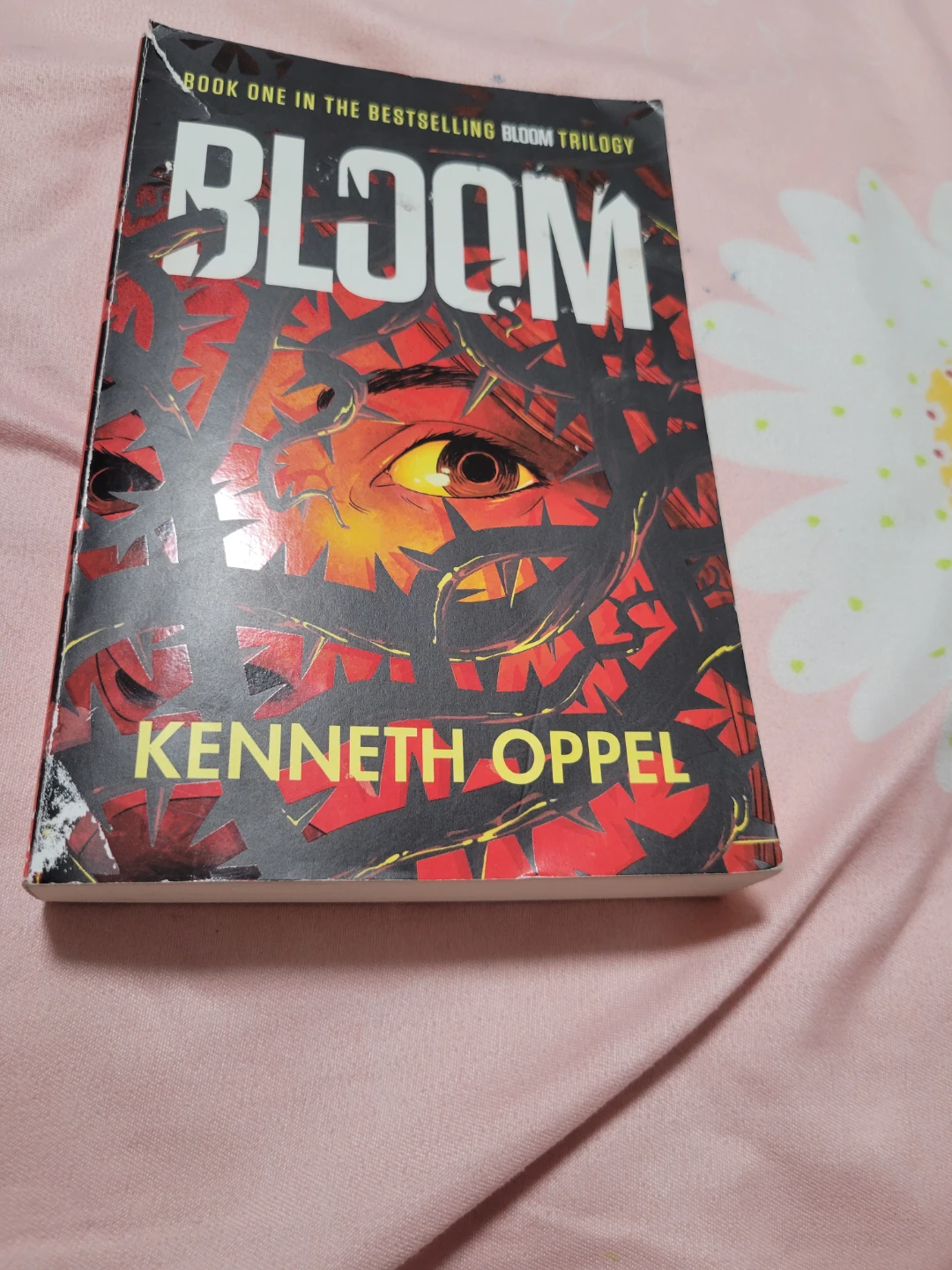 Bloom by Kenneth Oppel - photo 2