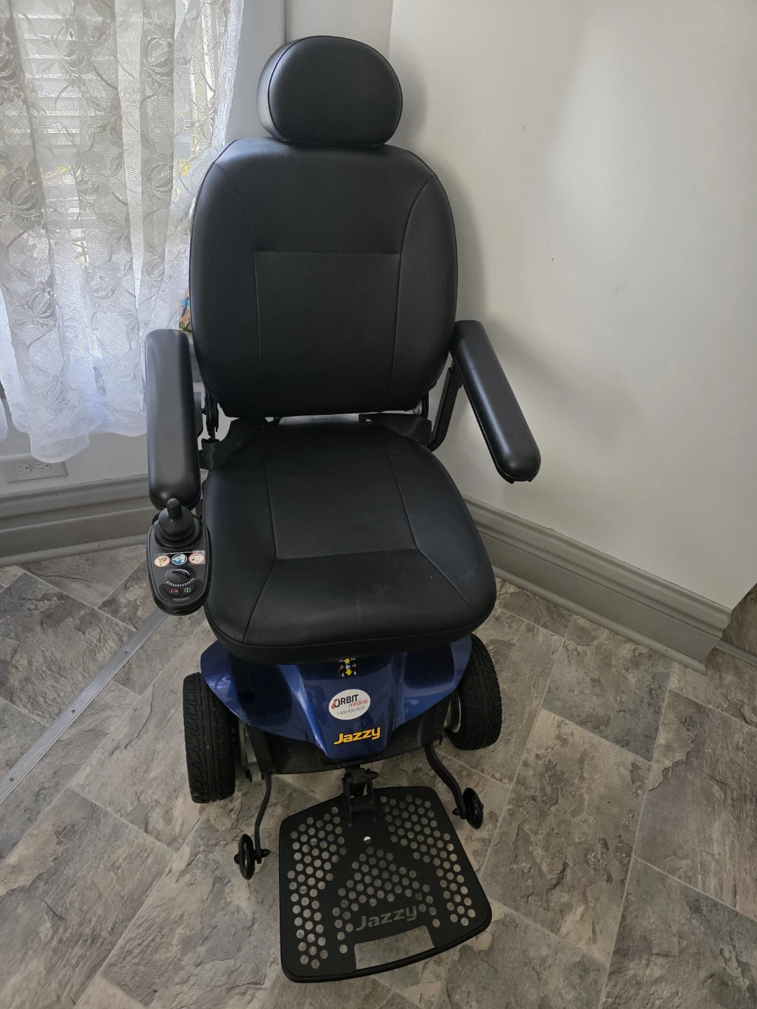 Pride Jazzy Elite ES Power Wheelchair