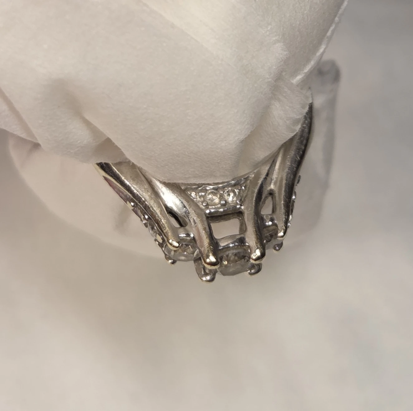 Women's Ring with Accent Stones - photo 5