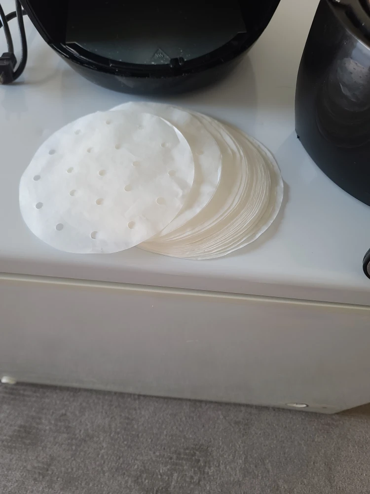 GoWISE USA Air Fryer with Silicone Liner and Parchment Liners - photo 4