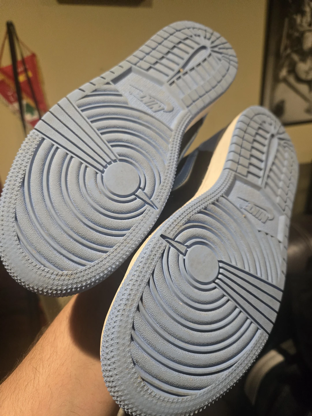 FREE DELIVERY!! Jordan's size 7y $70 - photo 5