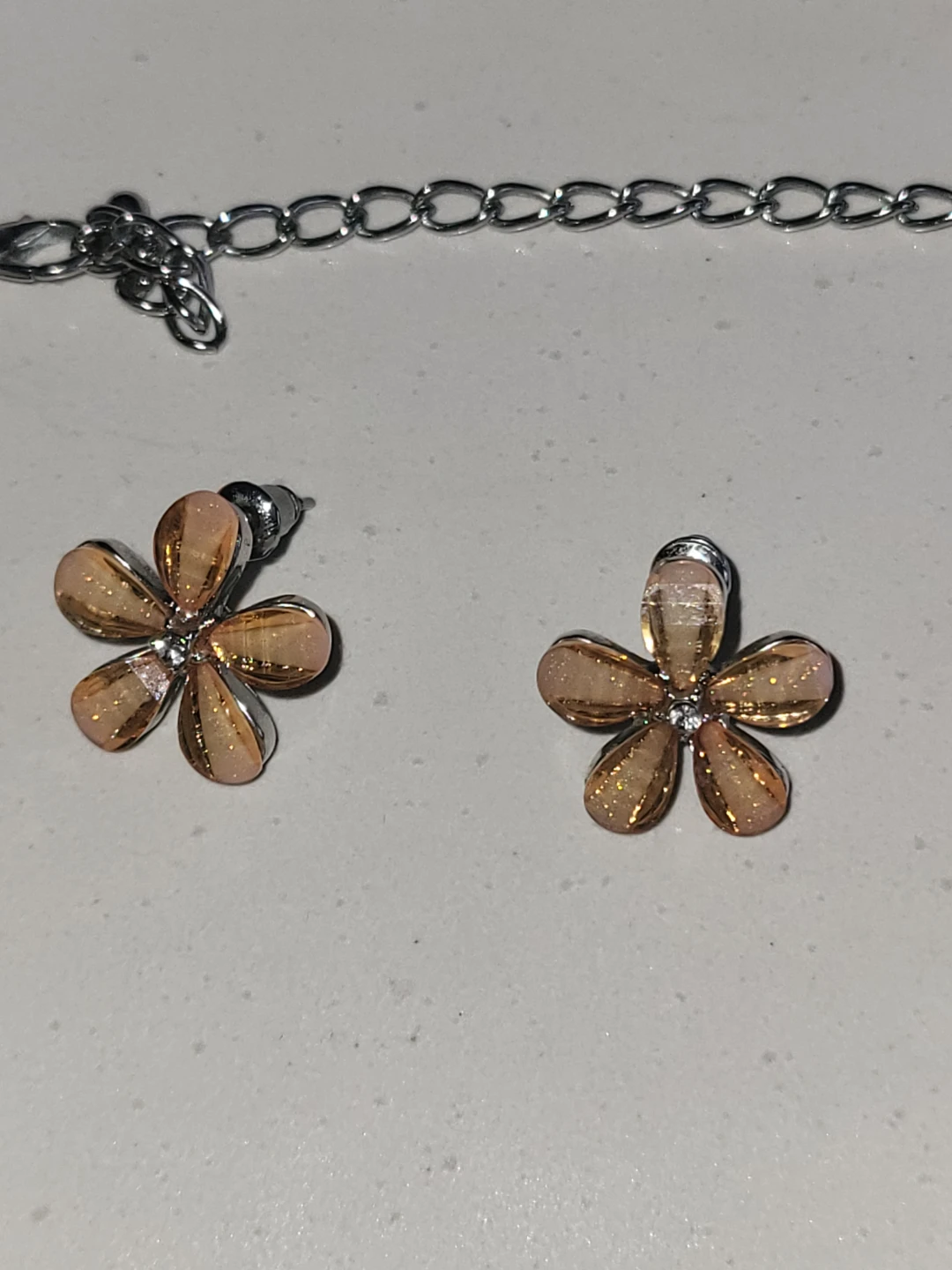Vintage Flower Necklace and Earring Set - photo 2