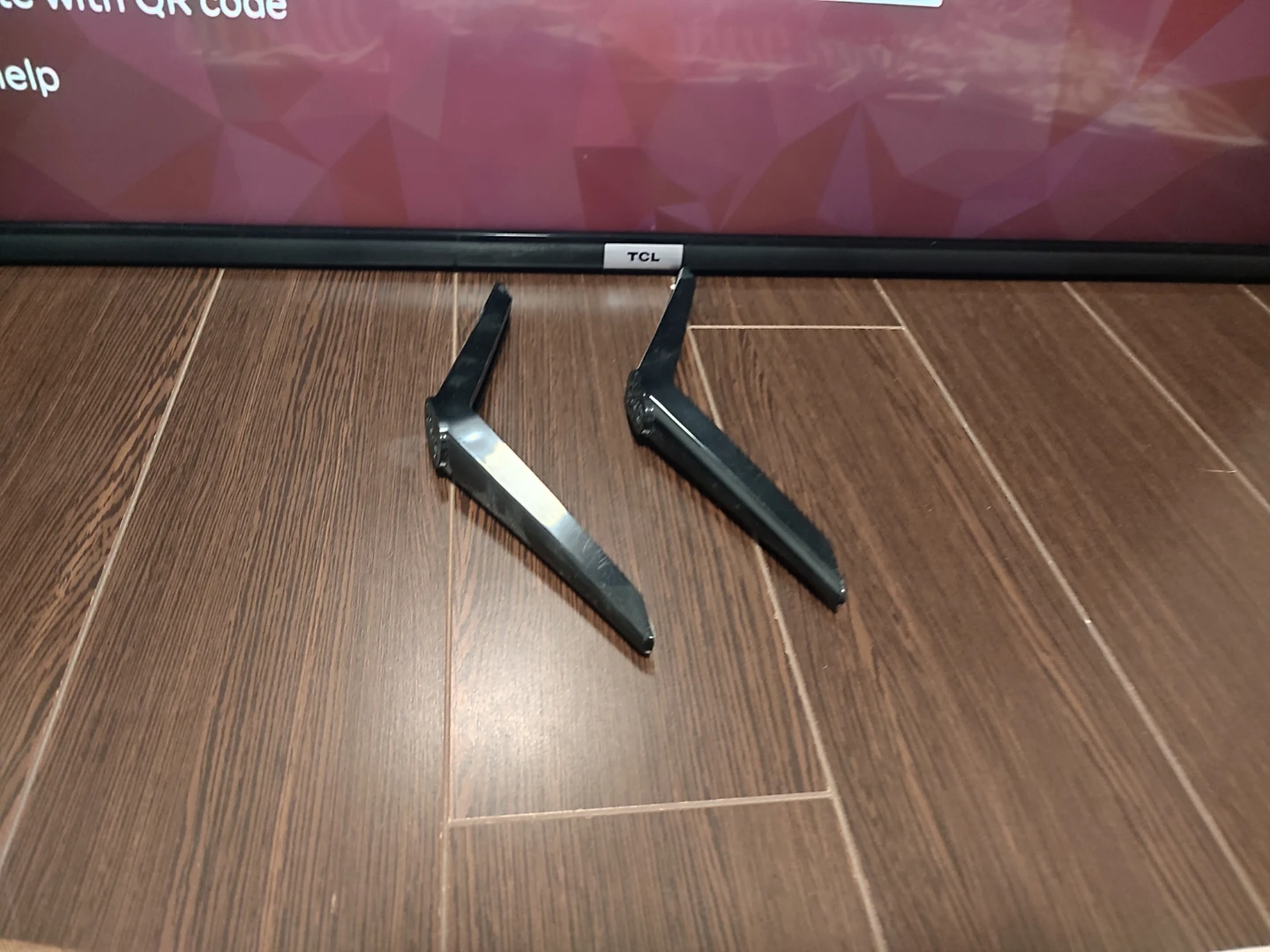 TCL 43-inch 4K UHD HDR Roku Smart TV 43S435 - photo 5