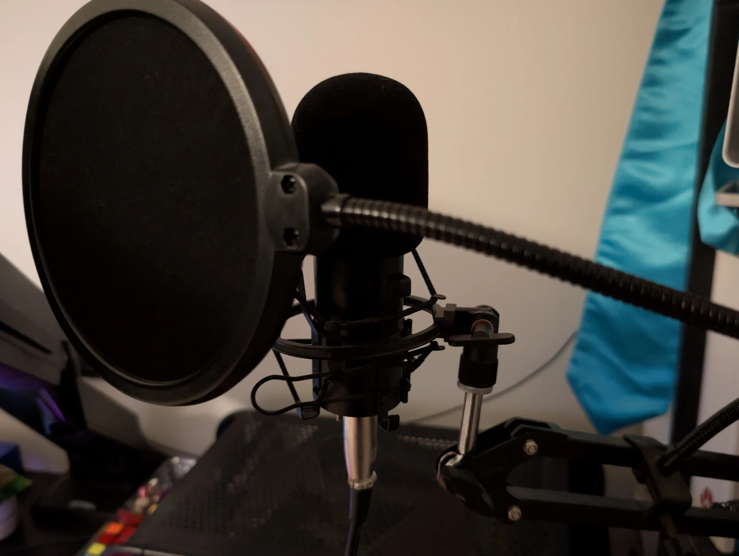TONOR TC20 XLR Condenser Microphone - photo 2