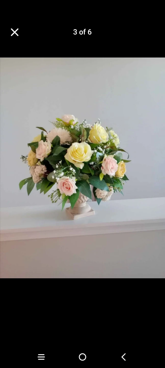 Artificial Floral Arrangement with Roses and Hydrangeas - photo 3