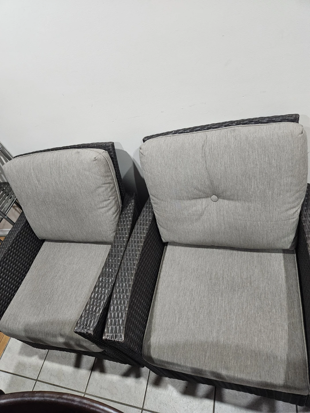 Set of 2 Wicker Armchairs with Grey Cushions - photo 2
