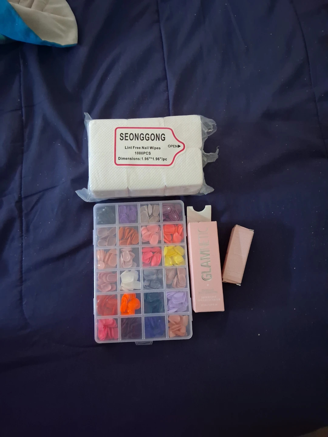 Seonggong Lint Free Nail Wipes & Glamnetic Press-On Nail Remover