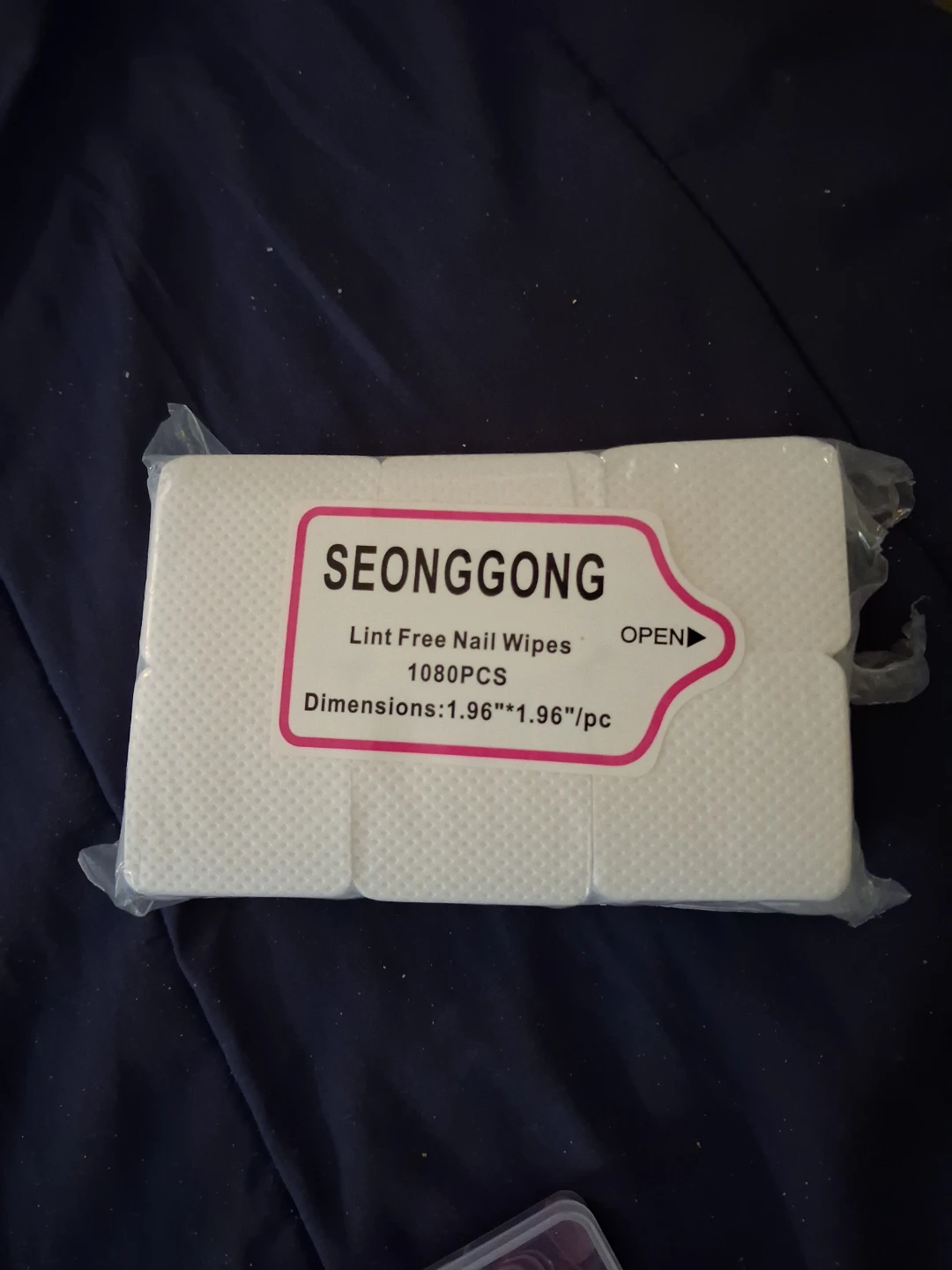 Seonggong Lint Free Nail Wipes & Glamnetic Press-On Nail Remover - photo 3