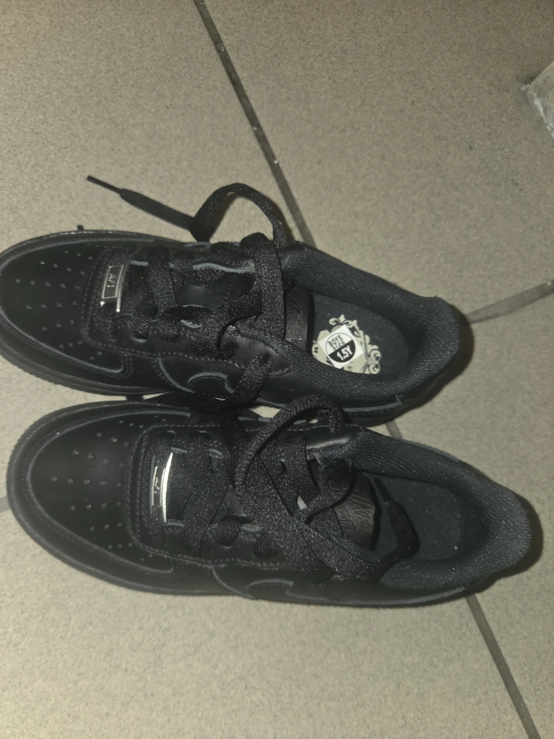 Nike Air Force 1 Low Black Youth Size 4.5Y - photo 2