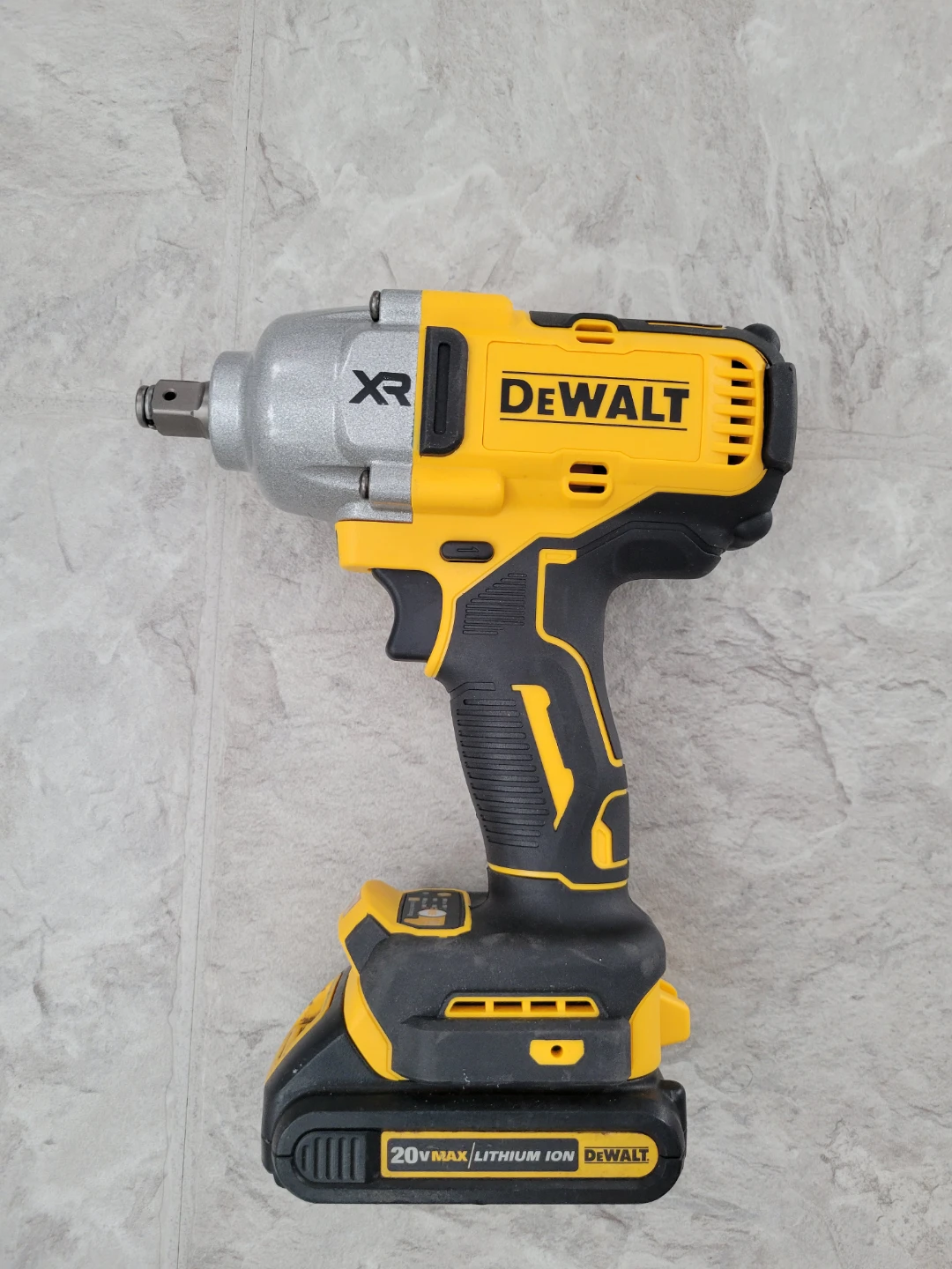 DeWalt DCF892 XR 20V Impact Wrench with 20V Lithium Ion Battery