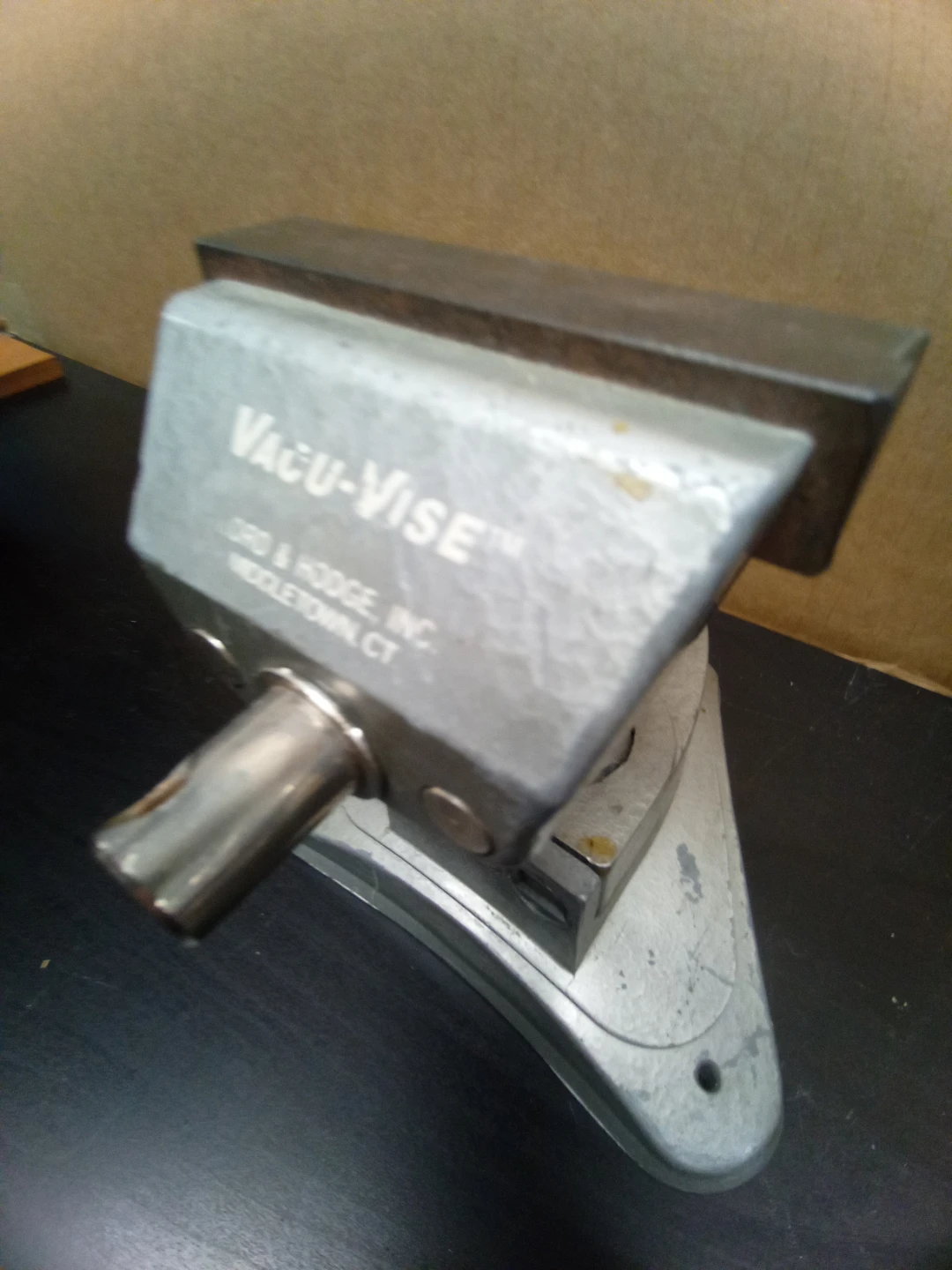 Vacu-Vise Bench Vise LORD & HODGE, INC. - photo 2