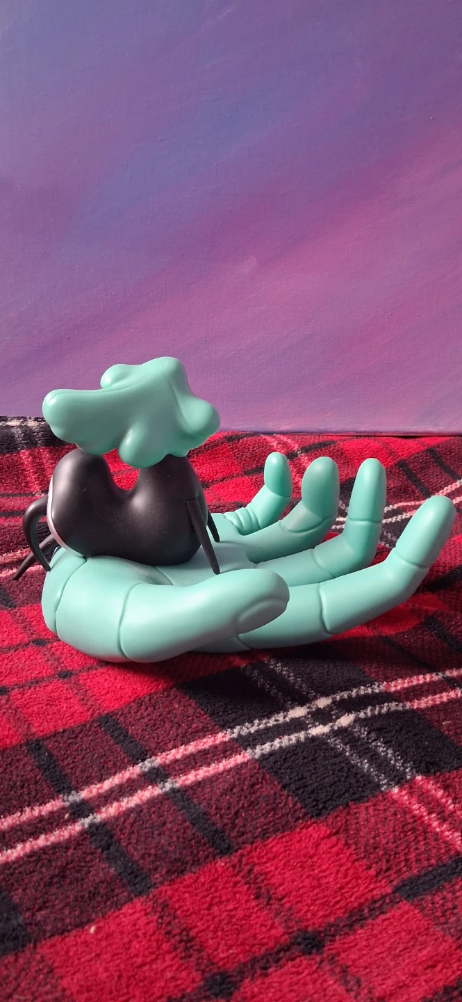 GRIS Nomada Studio Figure - photo 4