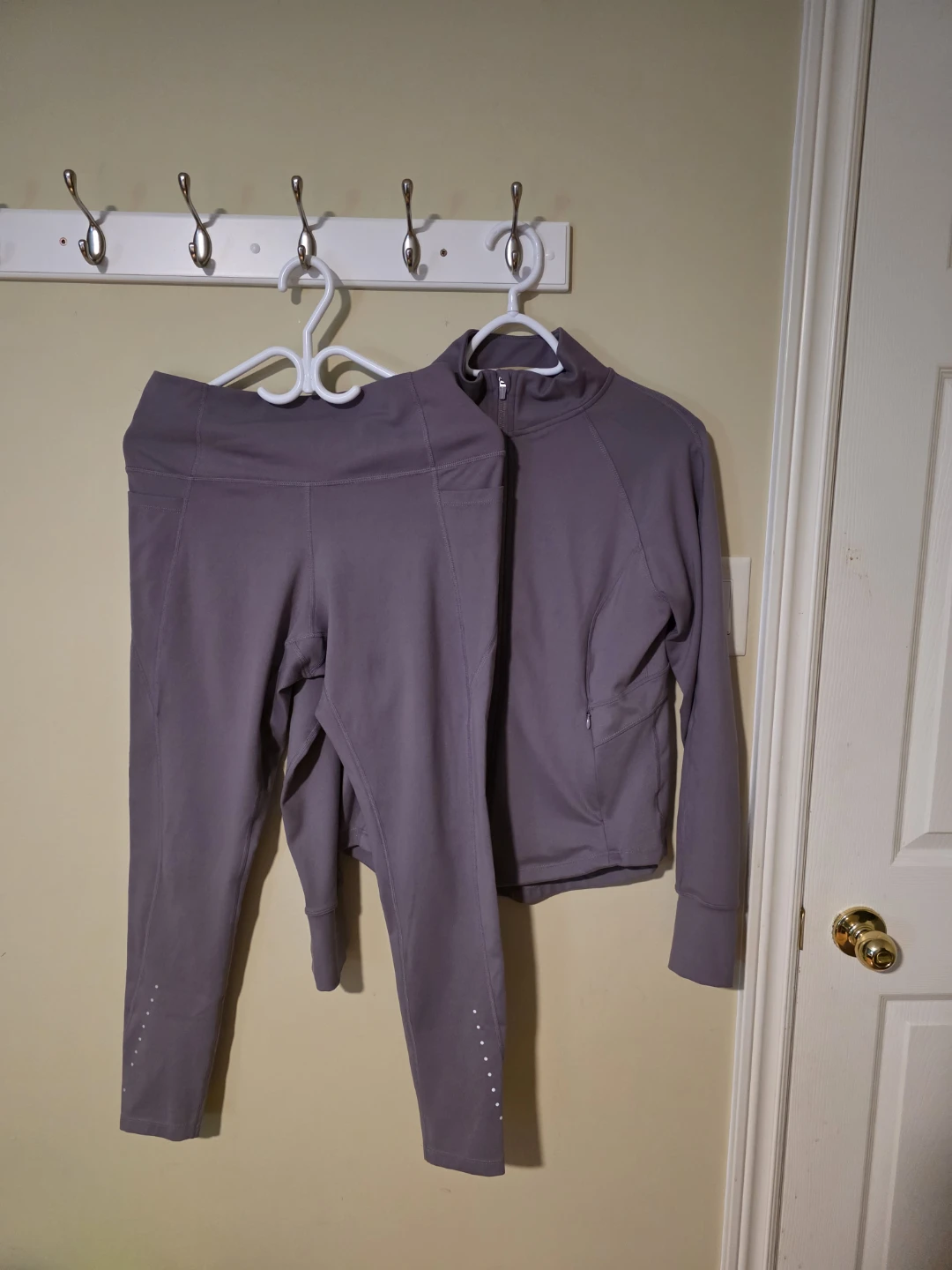 Women's Activewear Set - Available until Mar 10 Low fixed price