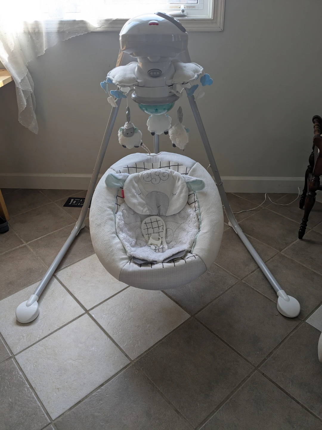 Fisher-Price Sweet Little Lamb Swing
