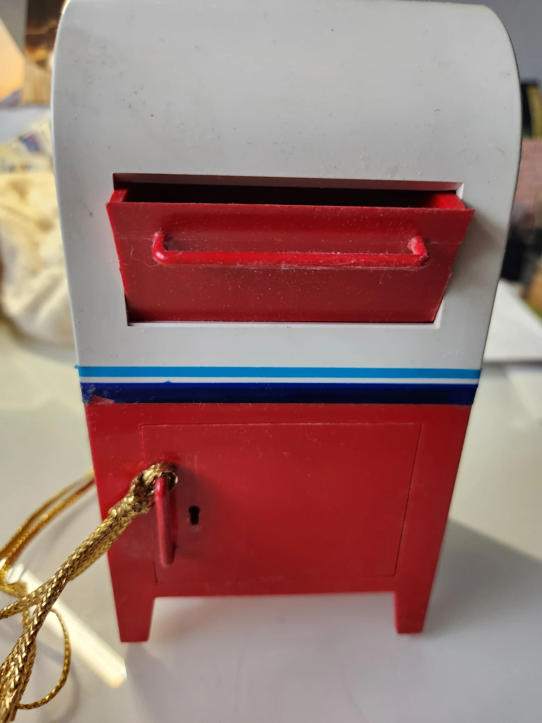 Canada Post Mailbox Coin Bank - photo 4