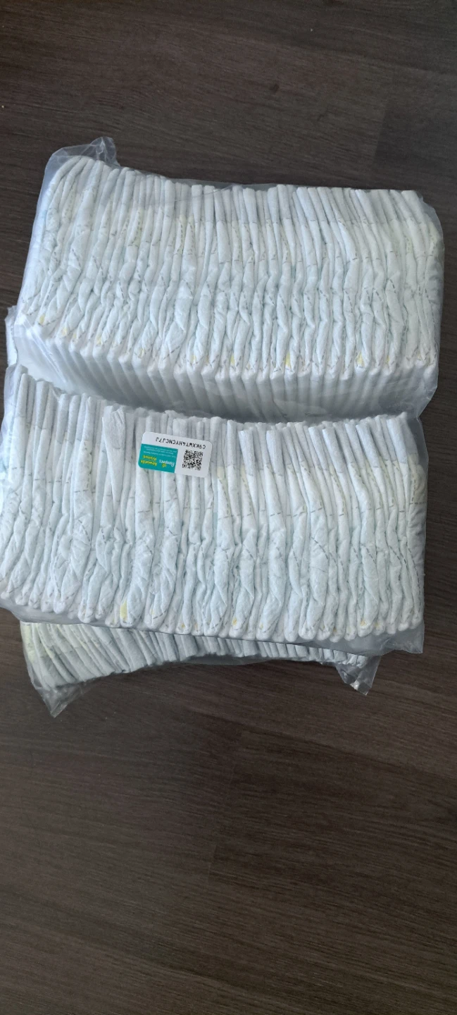 NEWBORN PAMPERS DIAPERS
