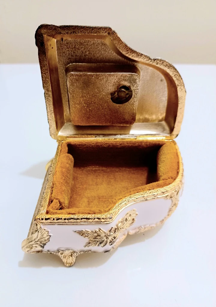 Rare Floral Enamel Sankyo Piano Jewelry Box - photo 5